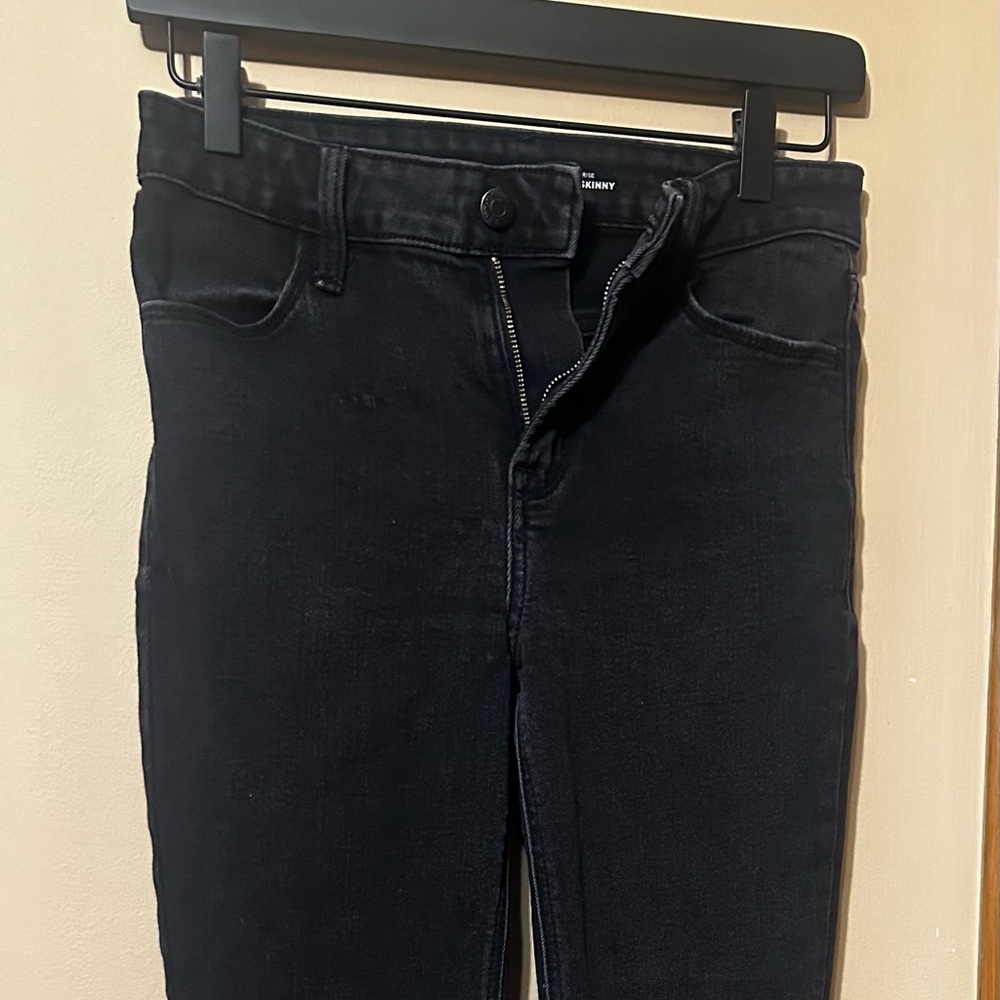 Black Old Navy Skinny jeans